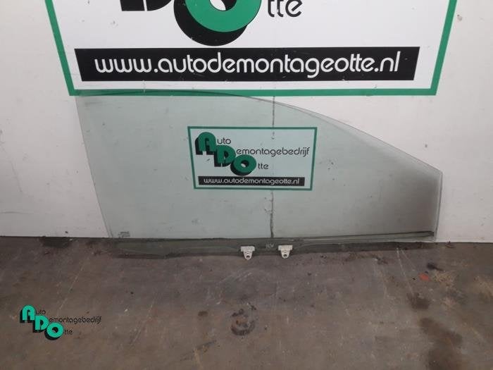 Vitre portière 2portes droite d'un Renault Twingo (Twingo 0, Renault, -, 3 mois de garantie, Utilisé