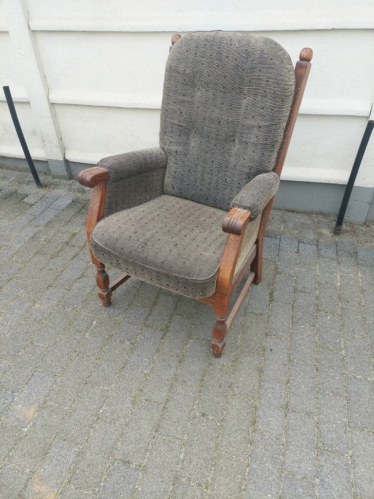 oude stoel zetel, Ophalen