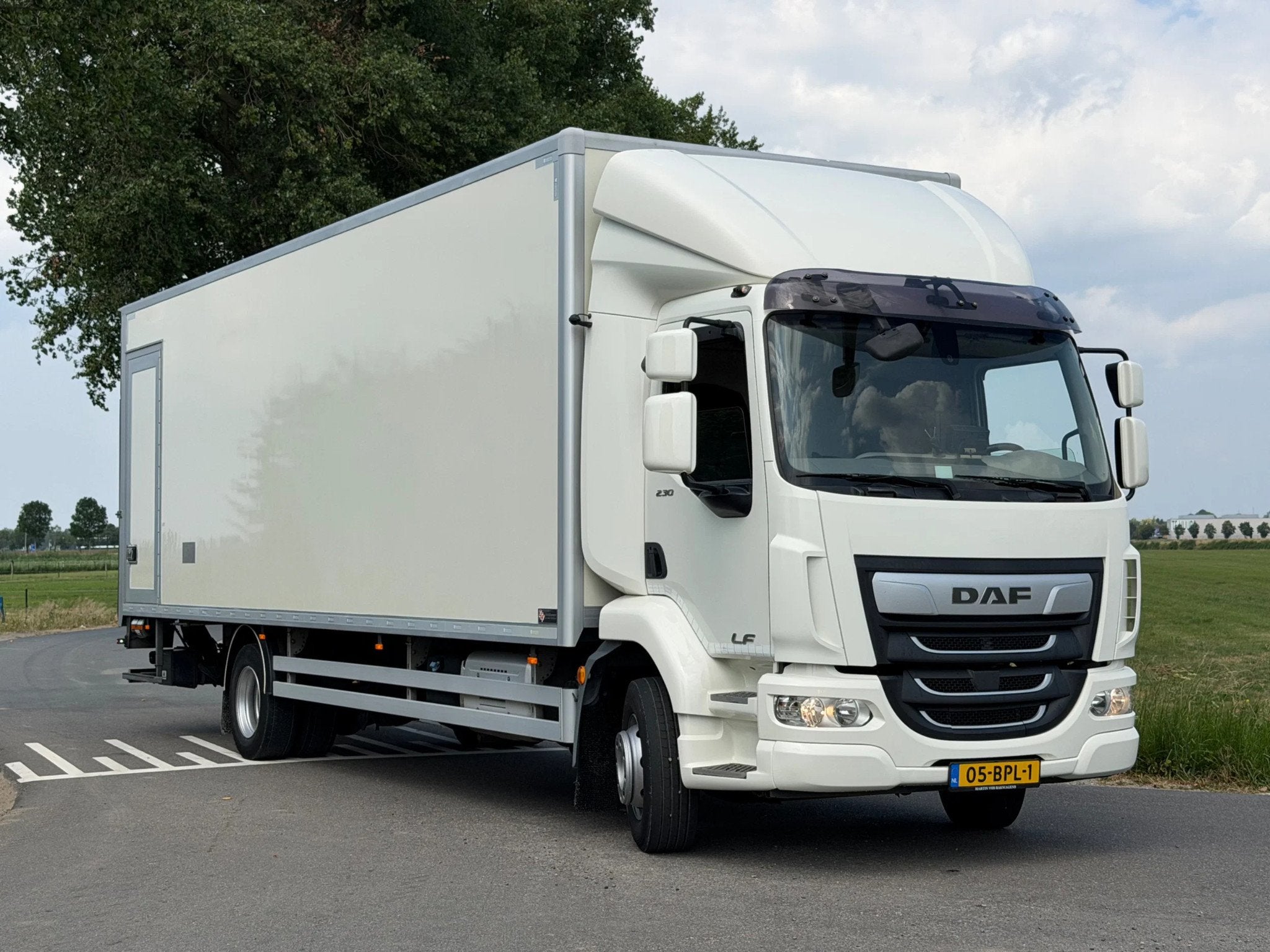 DAF LF 230 LF230.14 EURO6. 2020. GEEN 2E zo mooi!, Autos, Achat, 2 places, 2 portes, Automatique