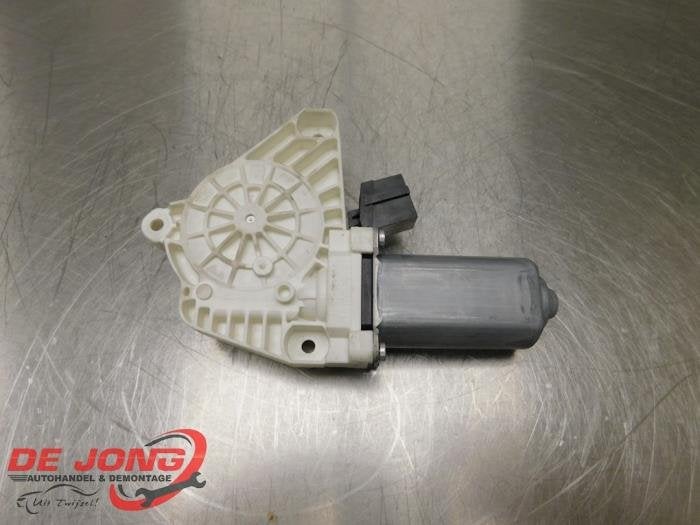 Moteur de vitre portière d'un Mercedes B-Klasse, 3 mois de garantie, Utilisé, -, -