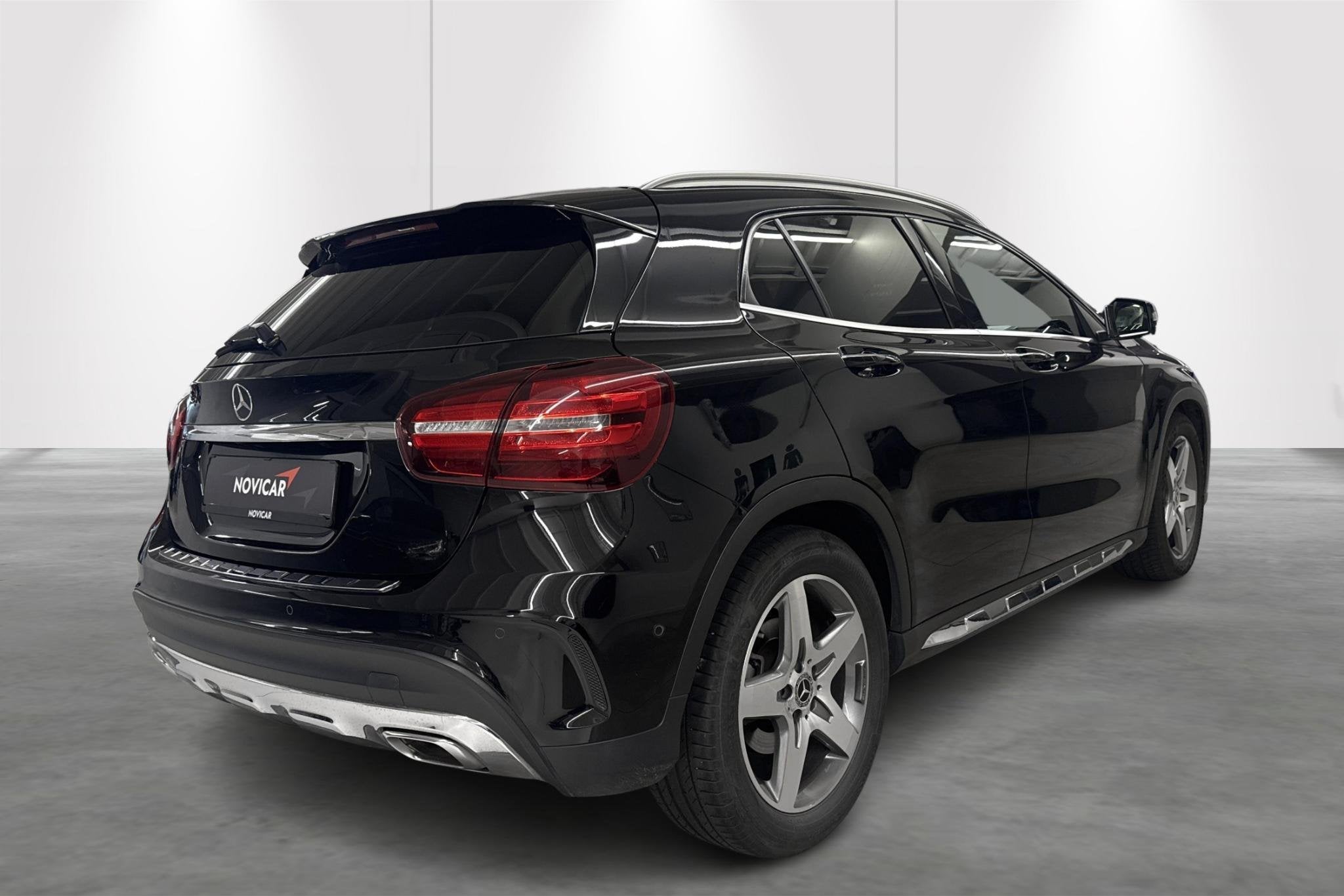 Mercedes-Benz GLA GLA 180 Business Solution AMG Auto, Autos, Euro 6, 5 portes, 1200 kg, Tissu