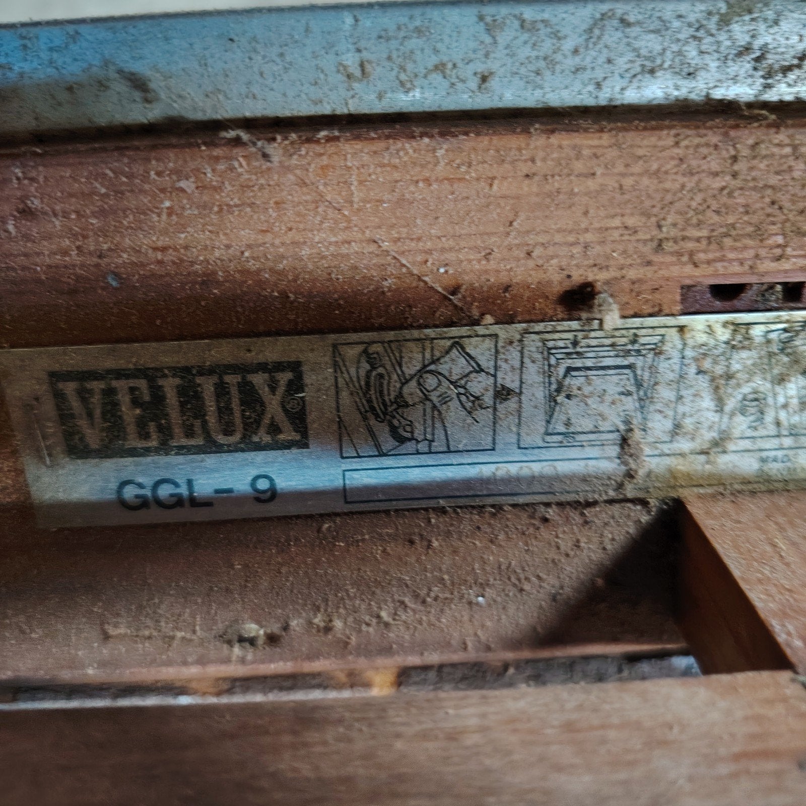 velux, Ophalen, Dakraam