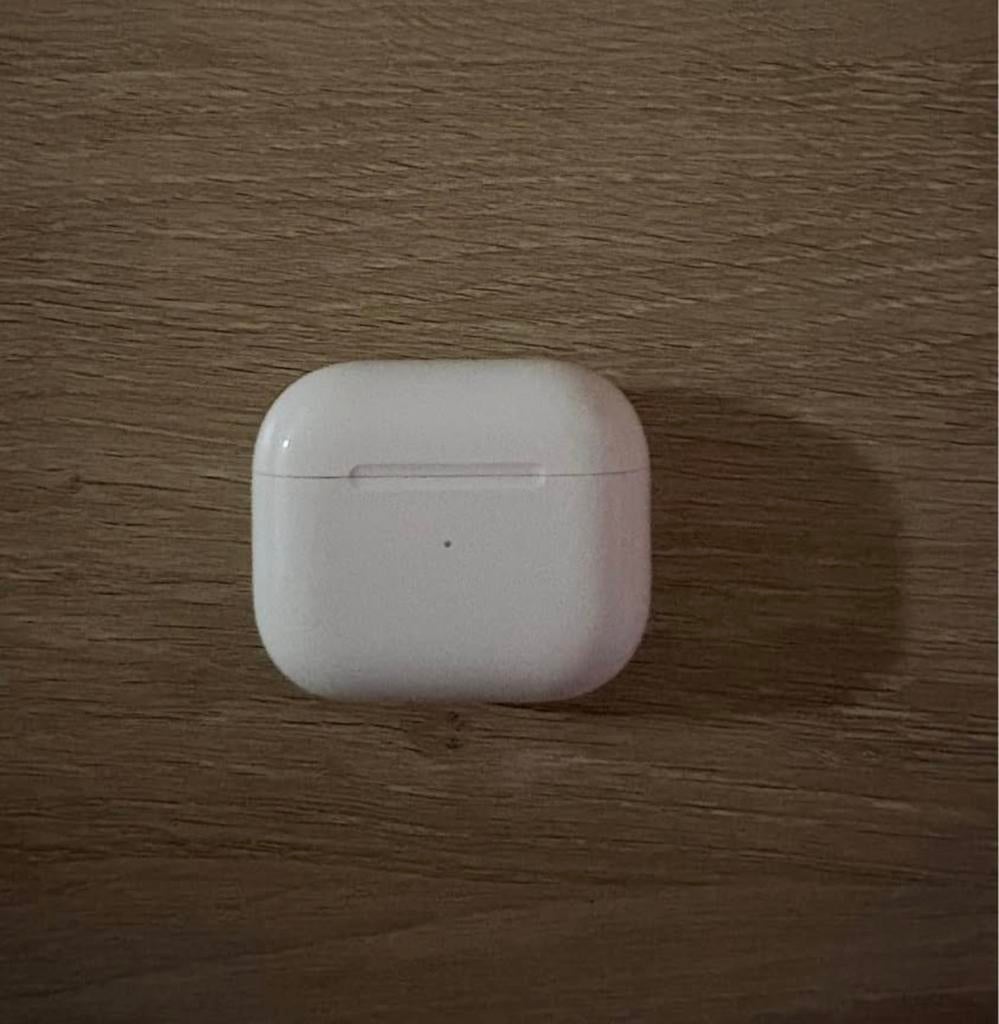 Airpods 3 met magsafe., Ophalen of Verzenden, Gebruikt, In gehoorgang (in-ear), Bluetooth