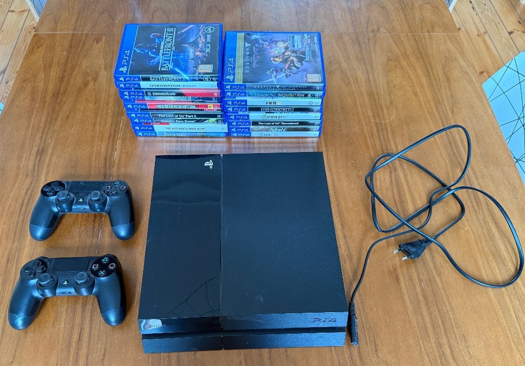 PlayStation 4 + 2 controllers + 17 games – compleet pakket, Games en Spelcomputers, Ophalen, Met 2 controllers, Original, 500 GB