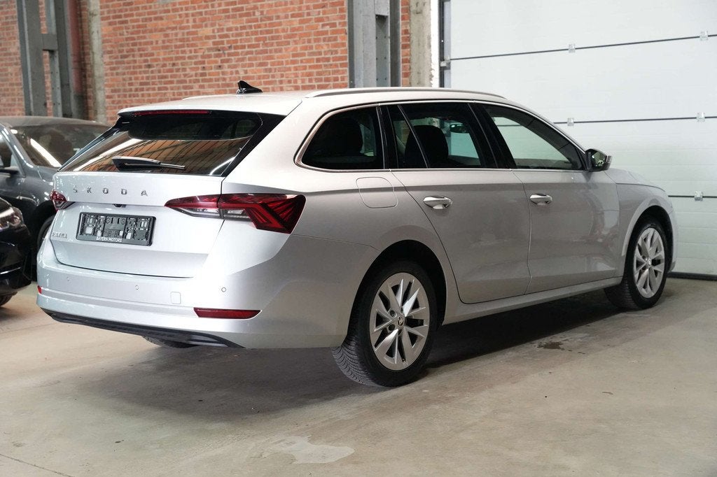 Skoda Octavia SW 2.0 TDi EURO 6d Garantie Clever + Led Parke, Auto's, Skoda, 1940 kg, Stof, Gebruikt, 4 cilinders