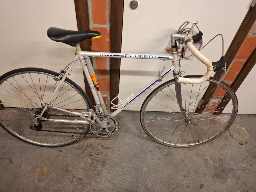 Koersfiets retro peugeot, Fietsen en Brommers, Fietsen | Racefietsen, Ophalen of Verzenden, Gebruikt, Meer dan 20 versnellingen