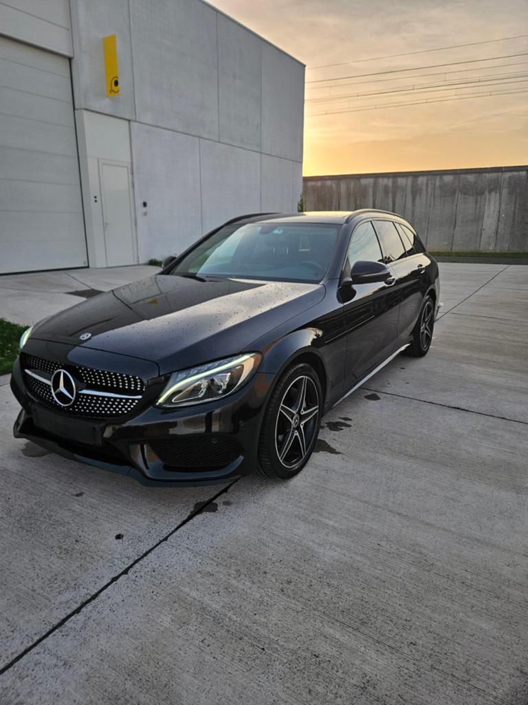 MERCEDES C200 * AMG LINE NIGHT PACK* AUTOMAAT* PANO*9GTRONIC, Auto's, Mercedes-Benz, Automaat, Zwart, Diesel, 5 deurs