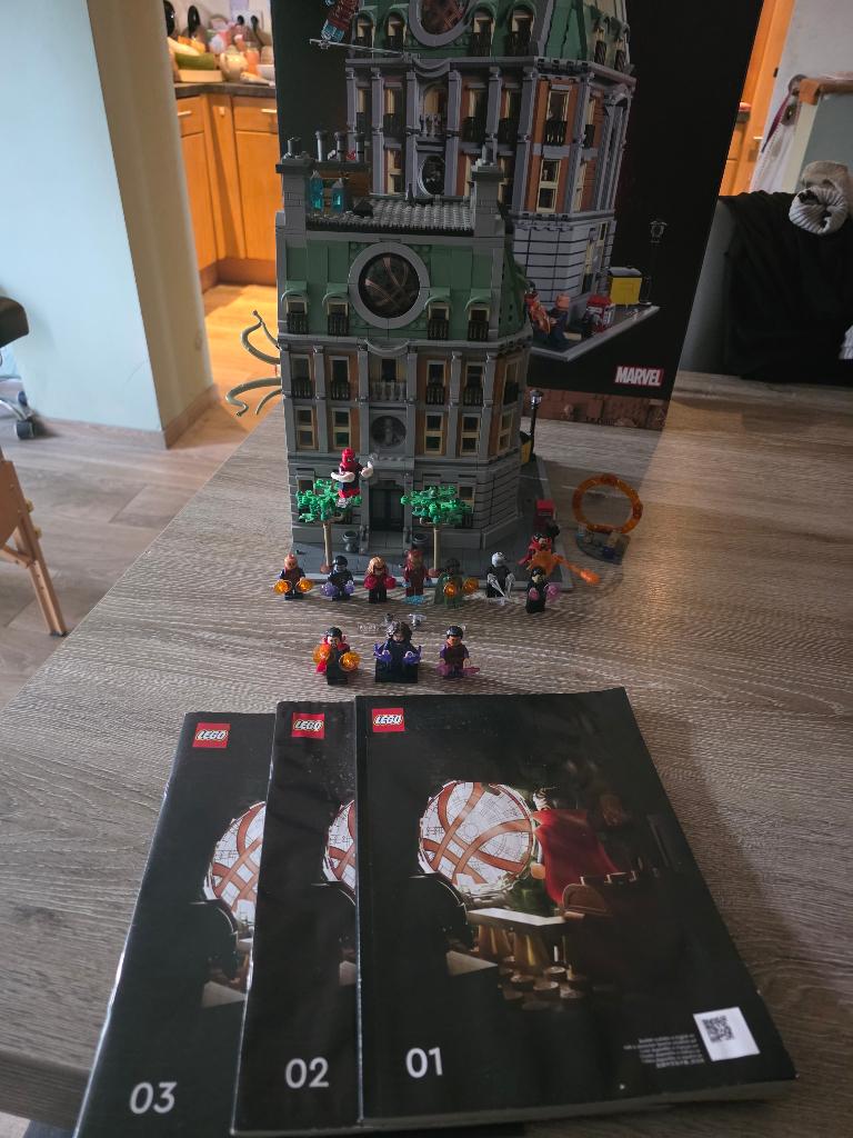 Lego Sanctum Sanctorum 76218 + 5 extra minifigs, Marvel, Lego, Ophalen of Verzenden, Zo goed als nieuw
