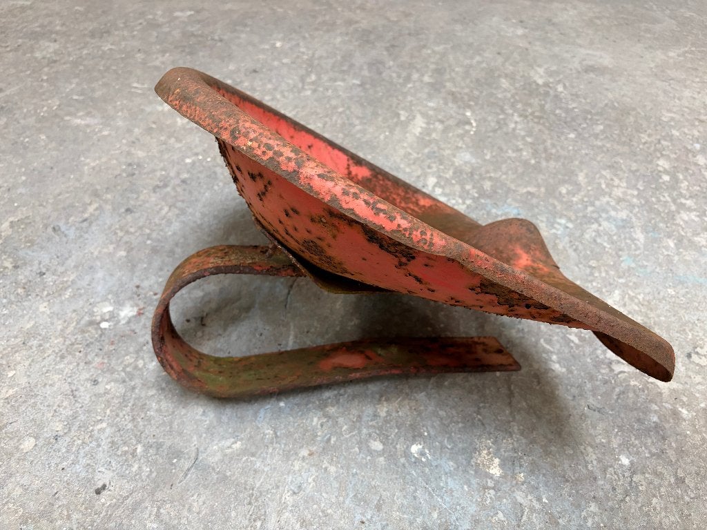antiek metalen tractor zadel, Enlèvement, Utilisé