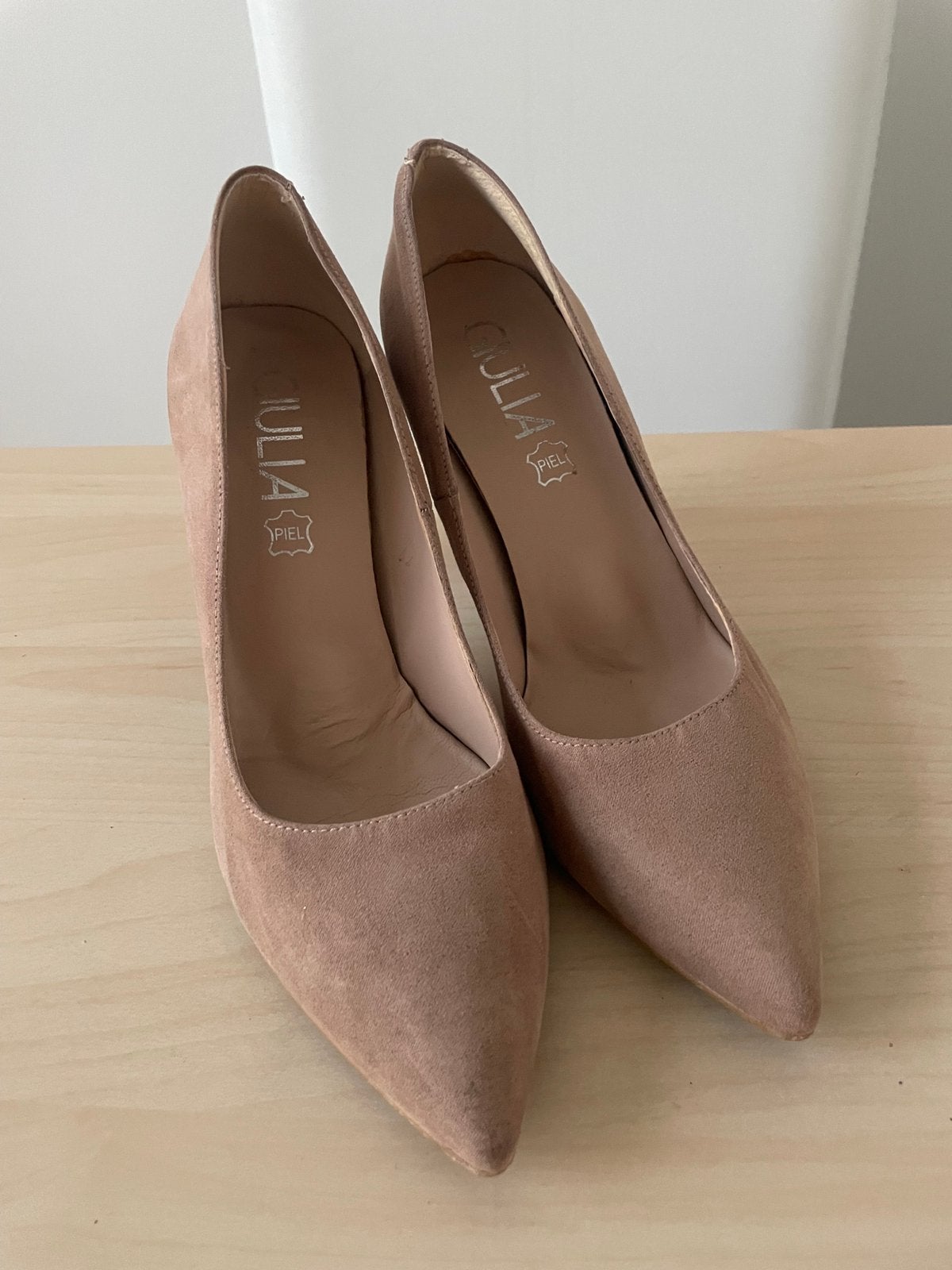 Escarpins beige 37 Giulia, Ophalen, Zo goed als nieuw, Beige, Pumps