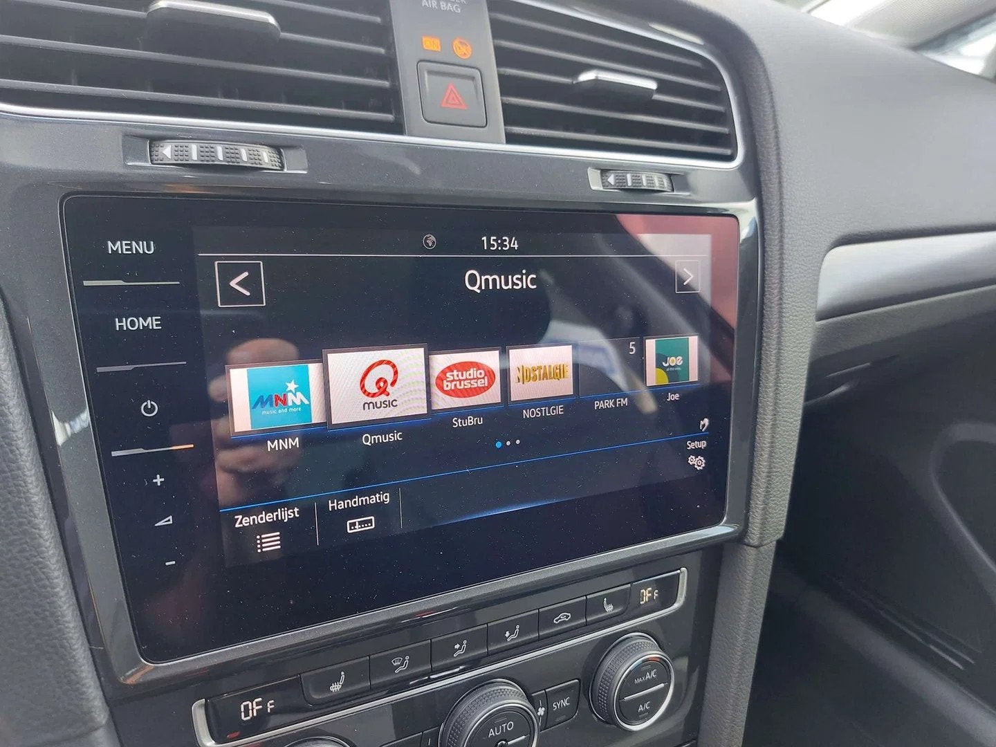 Volkswagen e-Golf e-Golf 35.8kWh (bj 2019, automaat), Auto's, Gebruikt, 136 pk, USB, 5 deurs