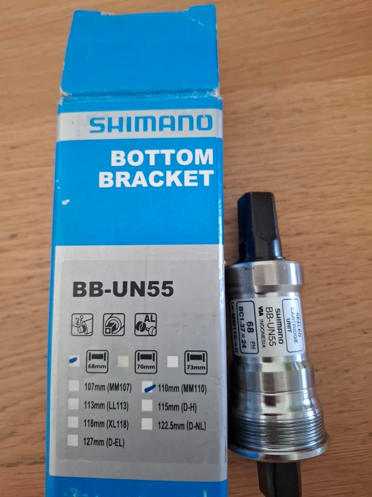 SHIMANO BB UN 55  (nieuw), Fietsen en Brommers, Ophalen of Verzenden
