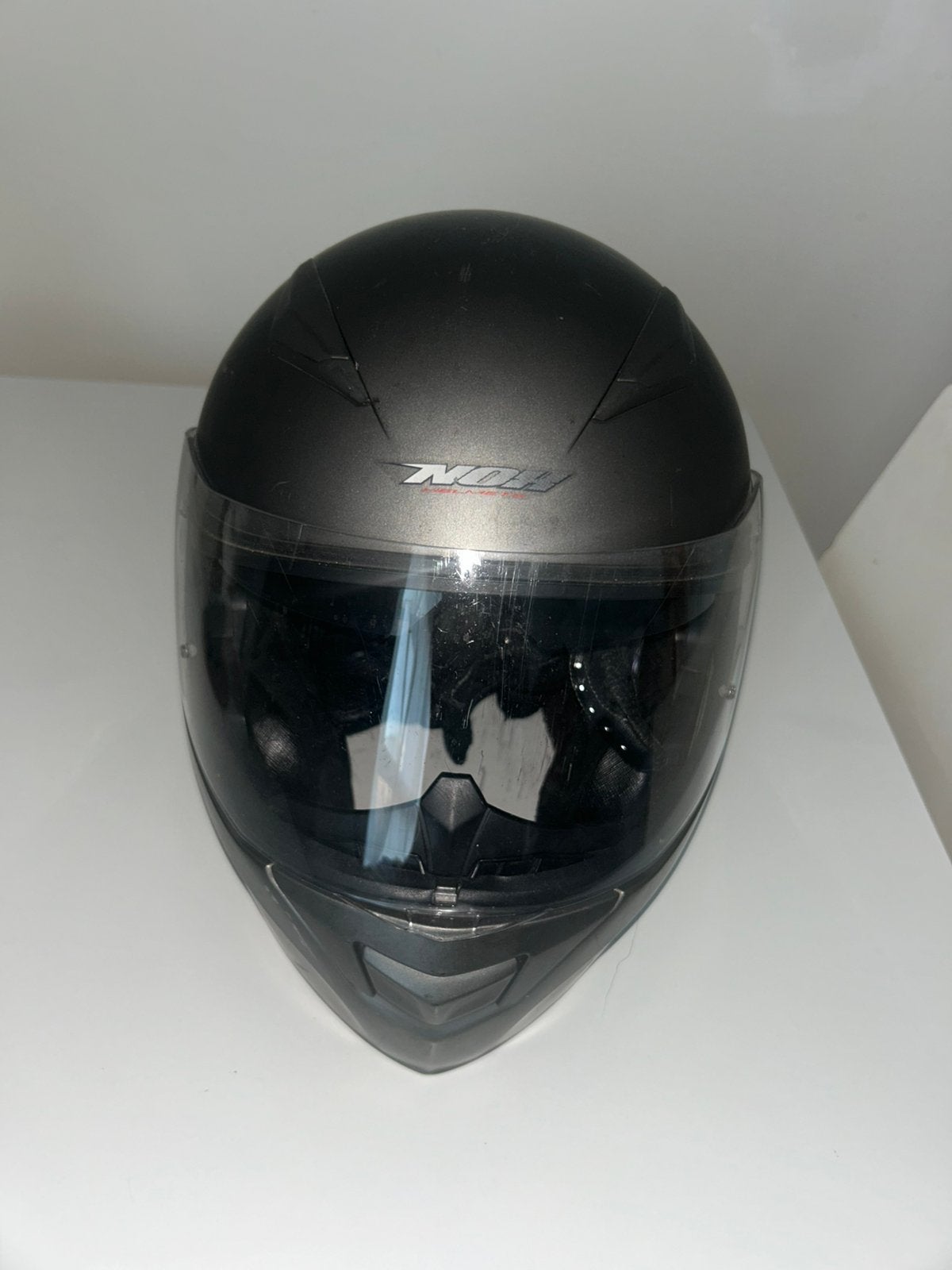 Casque moto NOX noir et gris avec visière, Fietsen en Brommers, Ophalen of Verzenden, Gebruikt