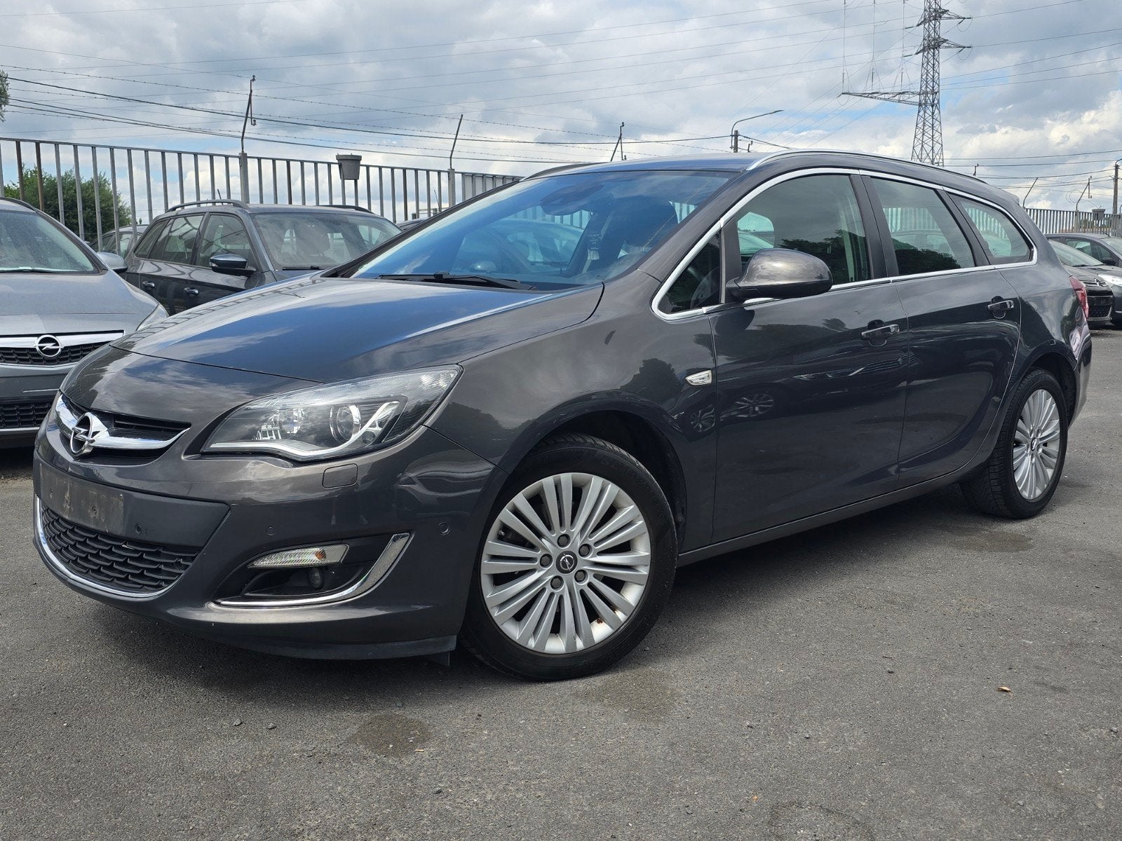 OPEL ASTRA 1600CC DIESEL 07/2014 227000KM MET AIRCO GPS 5PL, Auto's, Opel, Voorwielaandrijving, 4 cilinders, Leder, Bedrijf