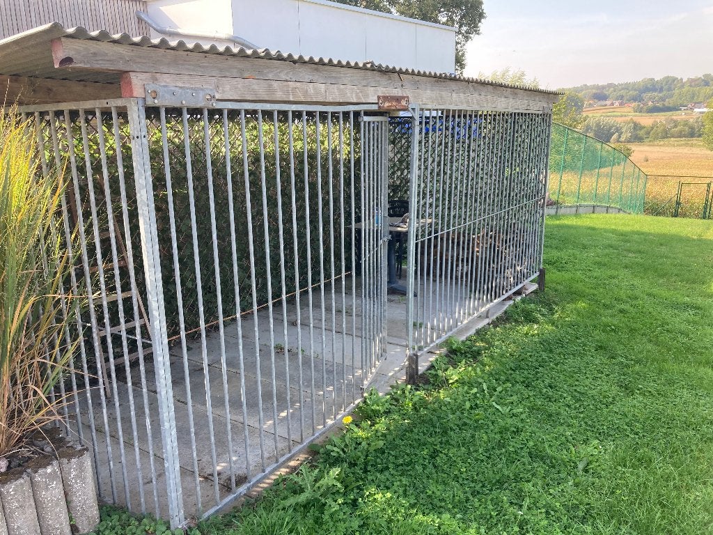 Hondenkennel in zeer goede staat, Dieren en Toebehoren, Ophalen, Hondenkennel, 100 cm of meer, 110 cm of meer