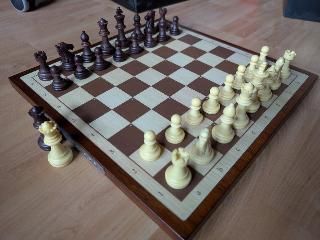 Slim elektronisch schaakbord "Chessnut Air", Hobby en Vrije tijd, Ophalen, Een of twee spelers, Chessnut, Zo goed als nieuw