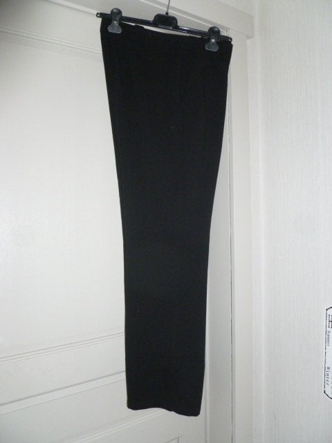 Nieuwe zakelijke zwarte pantalon broek. Bel & Bo, maat 42., Bel & Bo, Enlèvement ou Envoi, Neuf, Taille 42/44 (L)