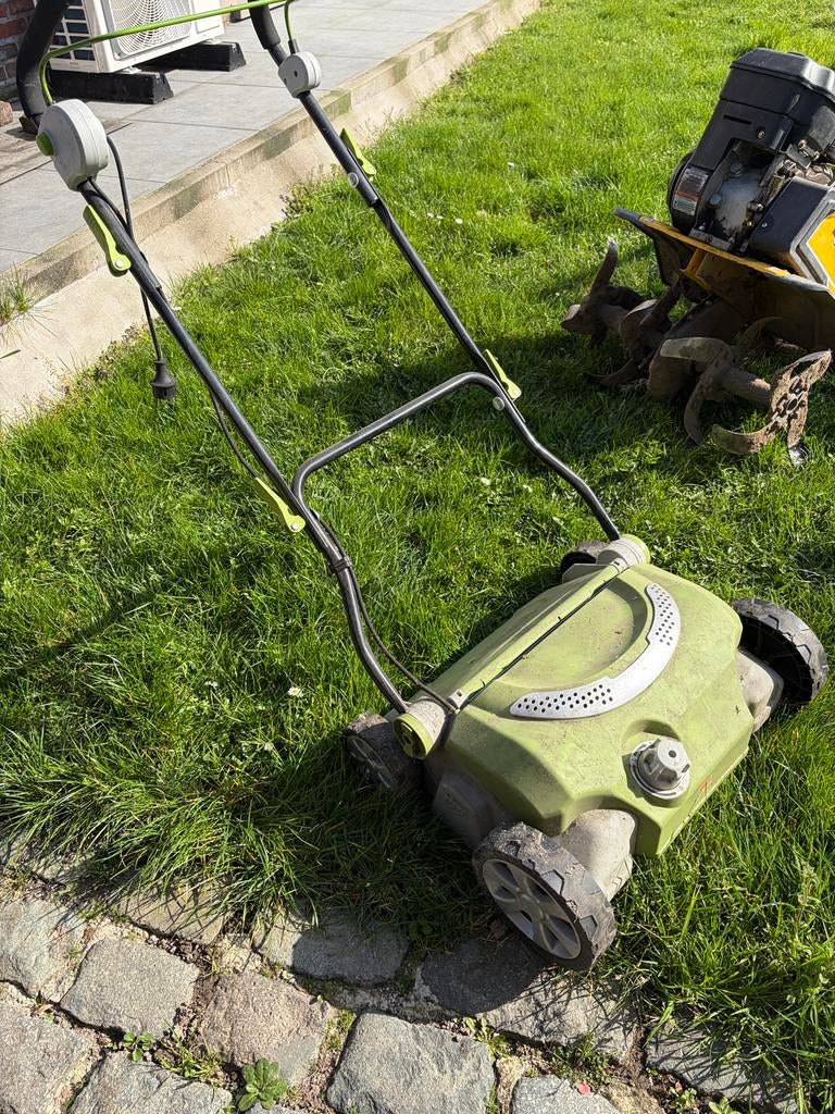 Scarificateur électrique, Enlèvement, Utilisé, Électrique