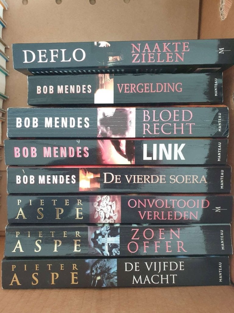 8 romans thrillers van Deflo, Bob Mendes, Pieter Aspe, Boeken, Ophalen, Nederland