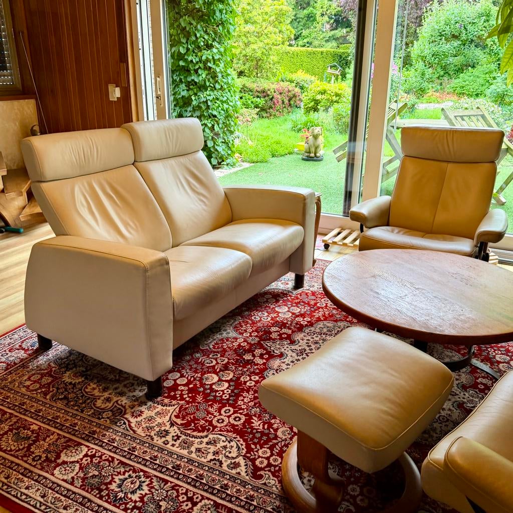 Salon Stressless complet. Cuir. Blanc. Inclinables., Maison & Meubles, Canapés | Salons, Comme neuf, Banc droit, Quatre personnes ou plus