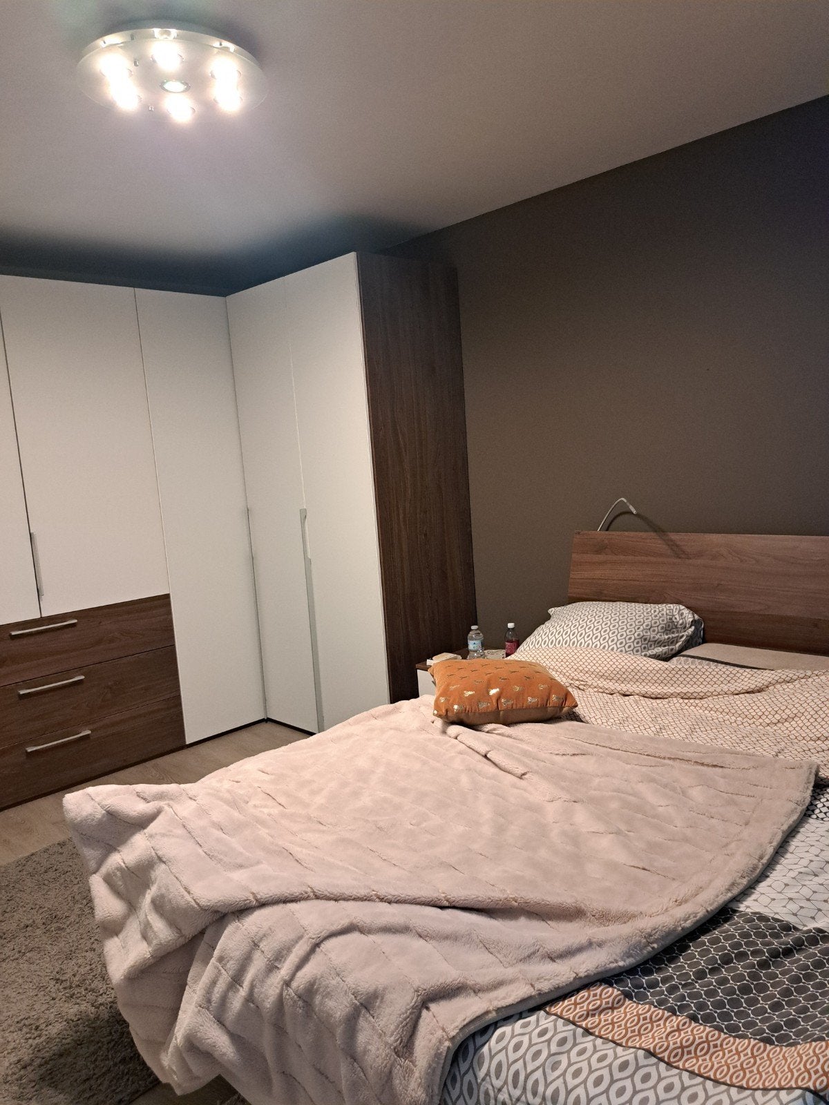 Complete slaapkamer, Ophalen