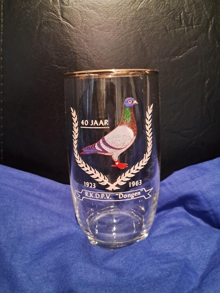 63 jaar oud jubileum glas R.K.D.P.V. Dongen, Dieren en Toebehoren, Postduif