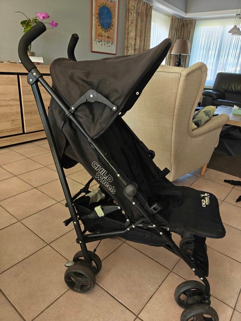 Plooibuggy Child Wheels (incl. hoes en regenhoes), Enfants & Bébés, Enlèvement, Comme neuf, Autres marques, Protection de pluie