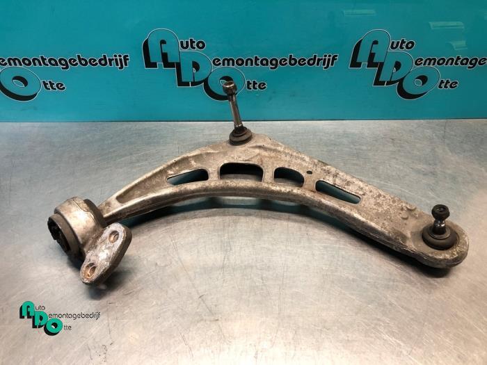 Bras de suspension avant droit d'un BMW 3-Serie (3-Serie 98-, -, 3 mois de garantie, Utilisé, -