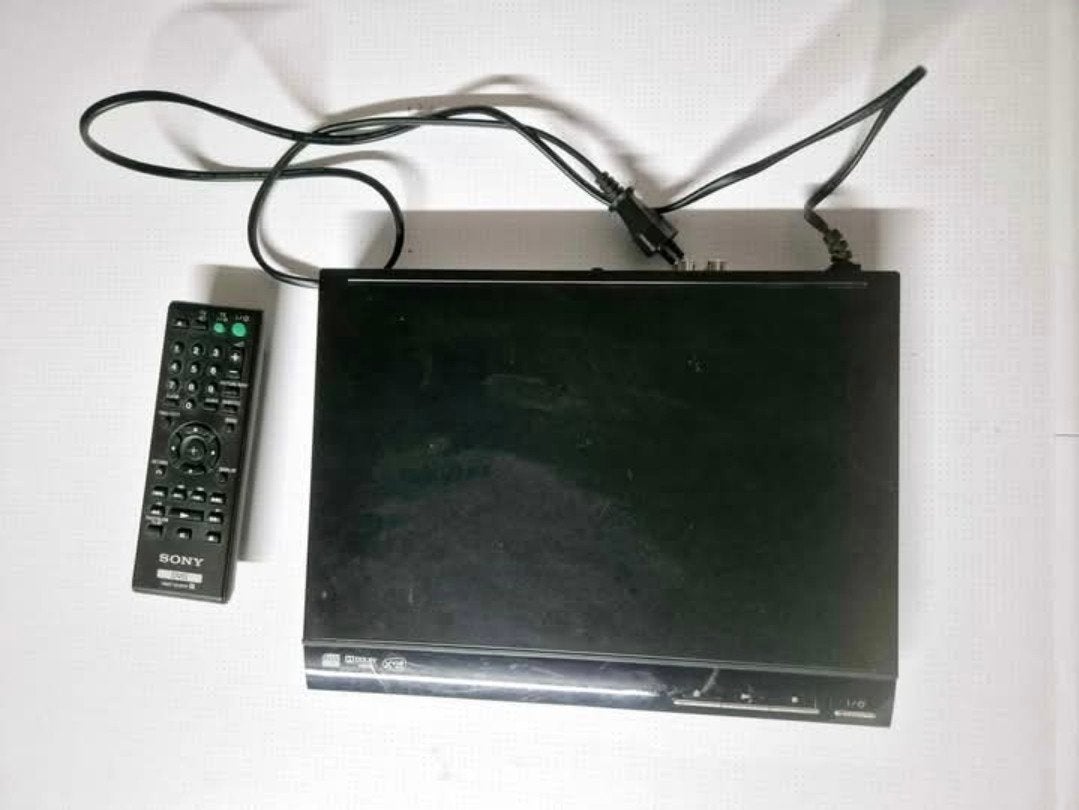 Lecteur DVD / CD SONY Slim – Excellent état (avec télécomman, Enlèvement, Comme neuf, Lecteur DVD, Sony
