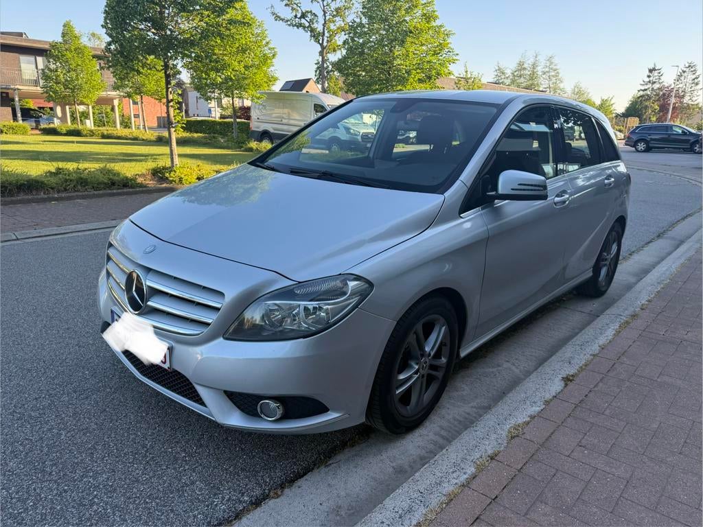 Mooie Mercedes B klasse 180 cdi, Auto's, Euro 5, Stof, Zwart, 5 deurs