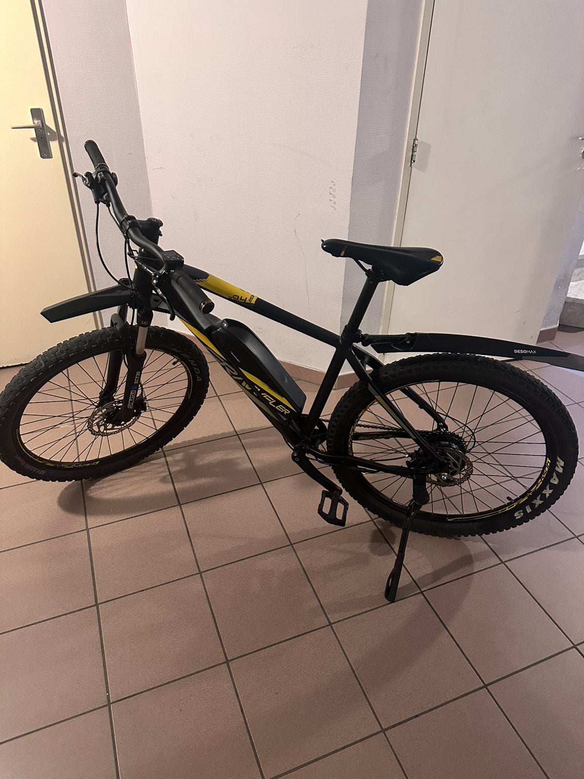 Electric fiets, Fietsen en Brommers, Ophalen, Gebruikt, Schijfrem