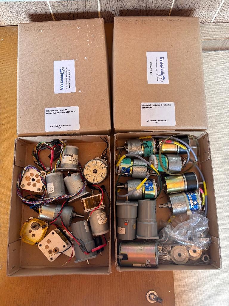 Set DC Motoren, Ophalen