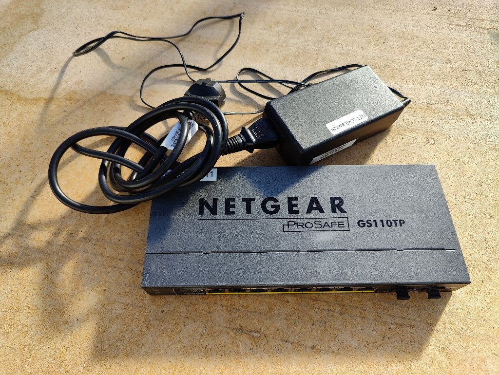 Netgear GS110TP, Computers en Software, Netwerk switches, Ophalen, Gebruikt
