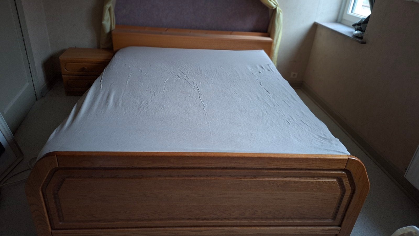 tweepersoonsbed met 2 nachtkastjes, Ophalen, Gebruikt, Bruin, Tweepersoons