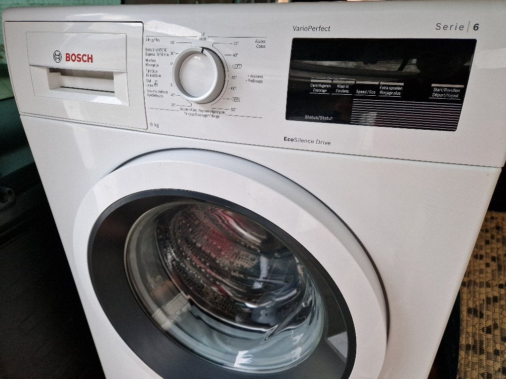 Bosch 8 kg A +++ wasmachine. Serie 6, Elektronische apparatuur, Ophalen, Zo goed als nieuw, Voorlader