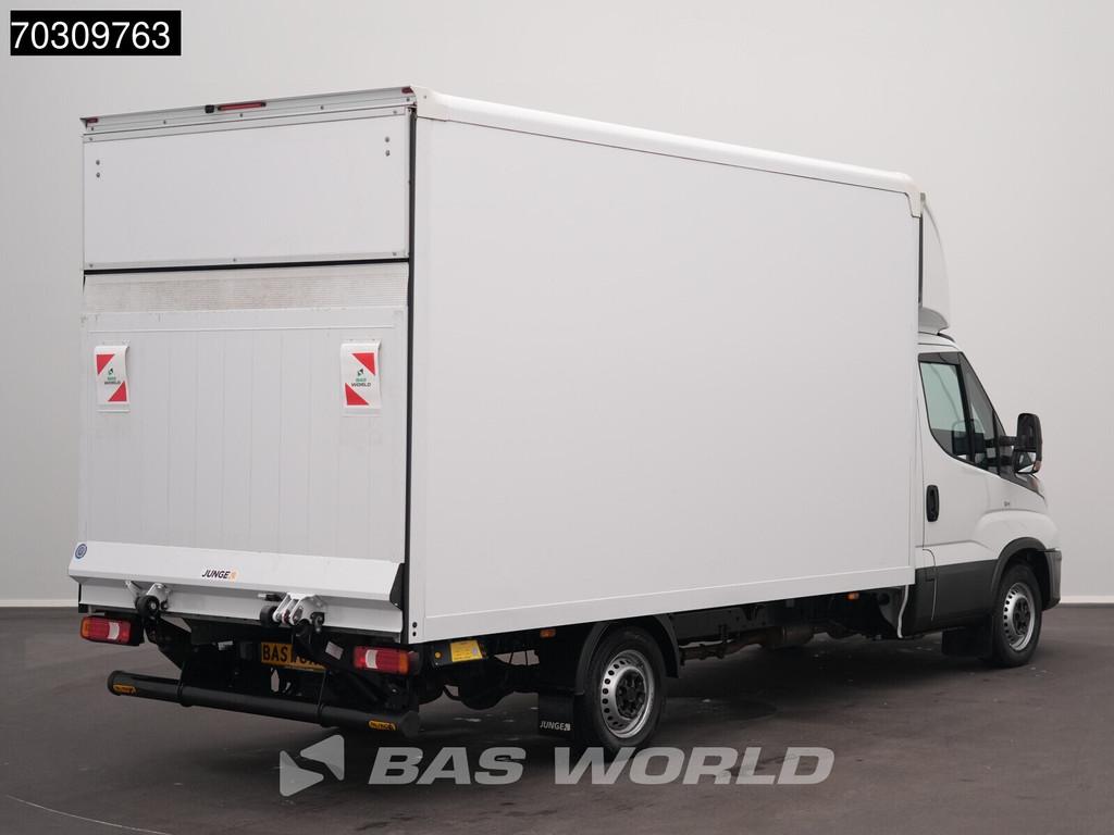 Iveco Daily 35S16 Laadklep Automaat Bakwagen 160PK Airco Cam, Auto's, Bestelwagens en Lichte vracht, Automaat, Stof, Gebruikt
