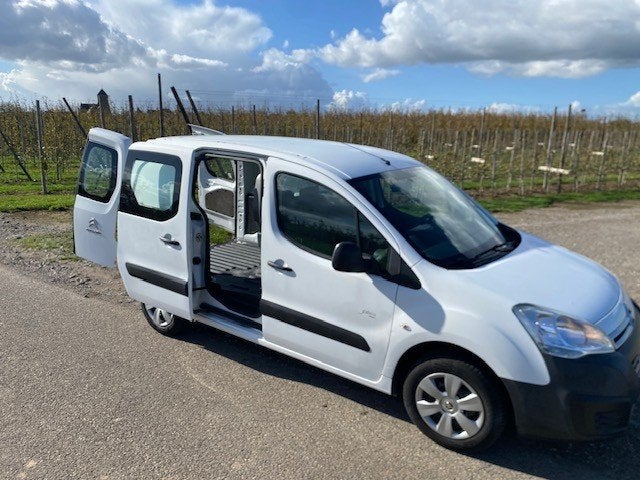 Citroen Berlingo 1.6Hdi 3zit +Airco, Voorwielaandrijving, Euro 6, Citroën, Wit