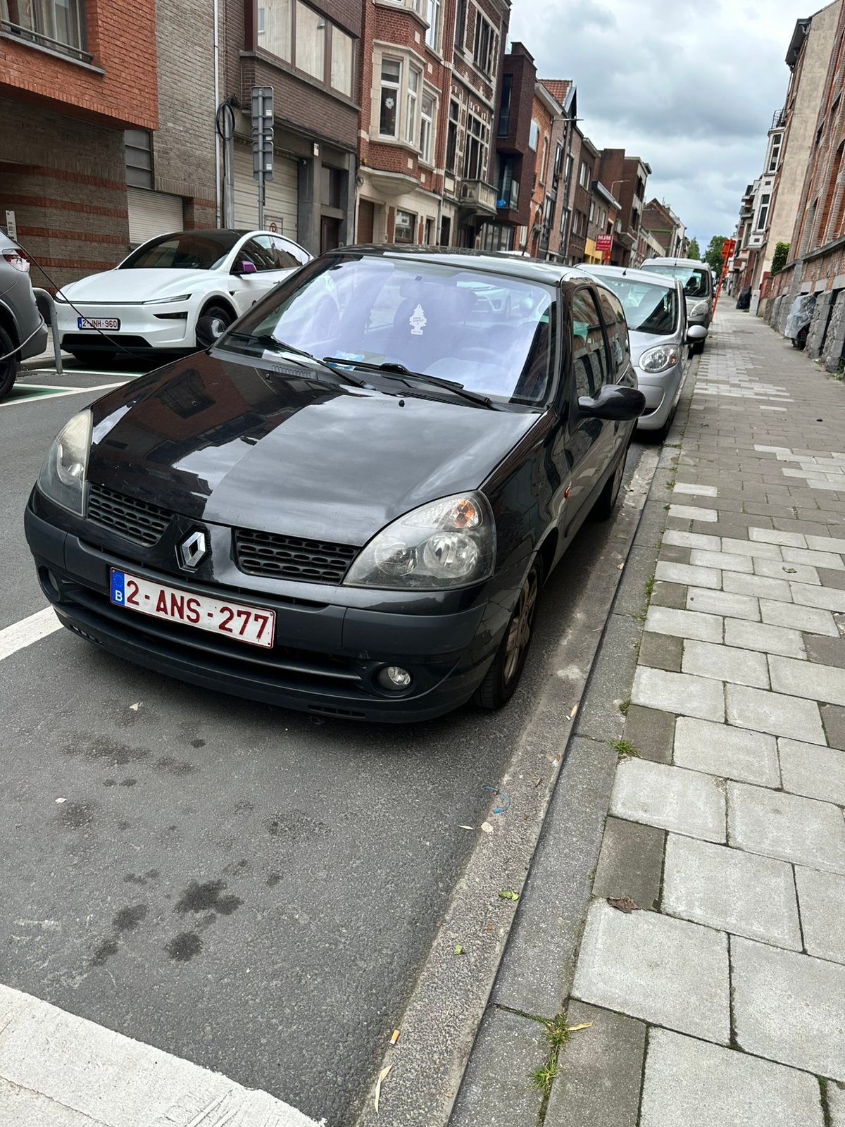Clio 2 1.4 pour pieces, Autos, Renault, Euro 5, Achat, 500 g/km, Noir