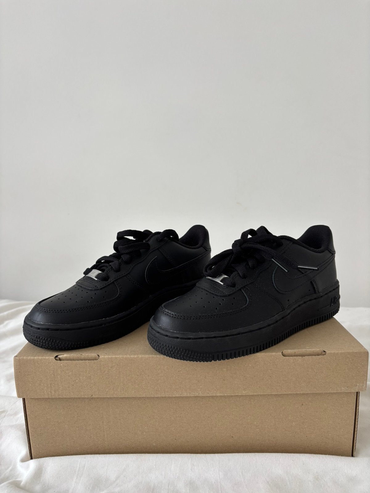 Baskets NIKE enfants, Enlèvement, Neuf, Garçon ou Fille, Chaussures