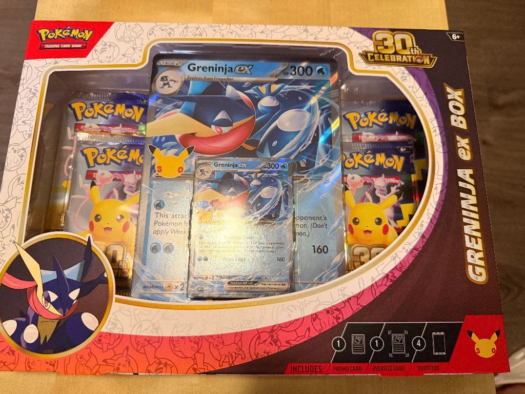 Pokémon 30th Celebration Greninja ex Box EN - 4 boosters, Hobby & Loisirs créatifs, Enlèvement ou Envoi, Comme neuf, Autres types