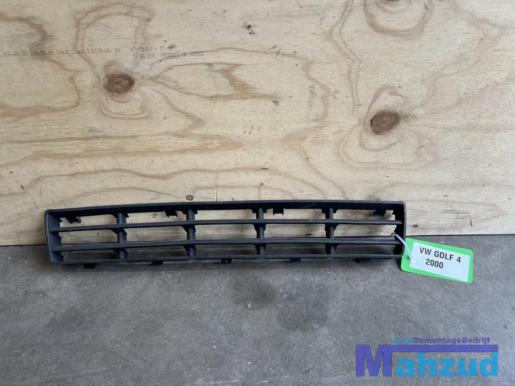 VW GOLF 4 Bumper grille rooster 1998-2003, Auto-onderdelen, Carrosserie, Bumper, Volkswagen, Gebruikt