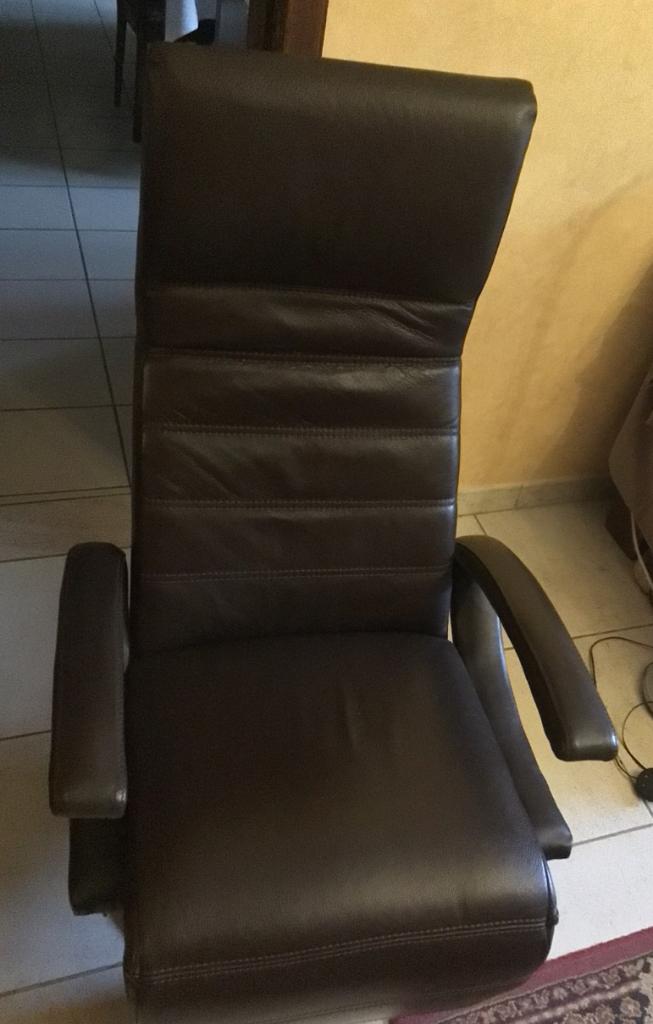 Bruin lederen design relax eenzit fauteuil, Huis en Inrichting, Fauteuils, Ophalen, Zo goed als nieuw, Leer