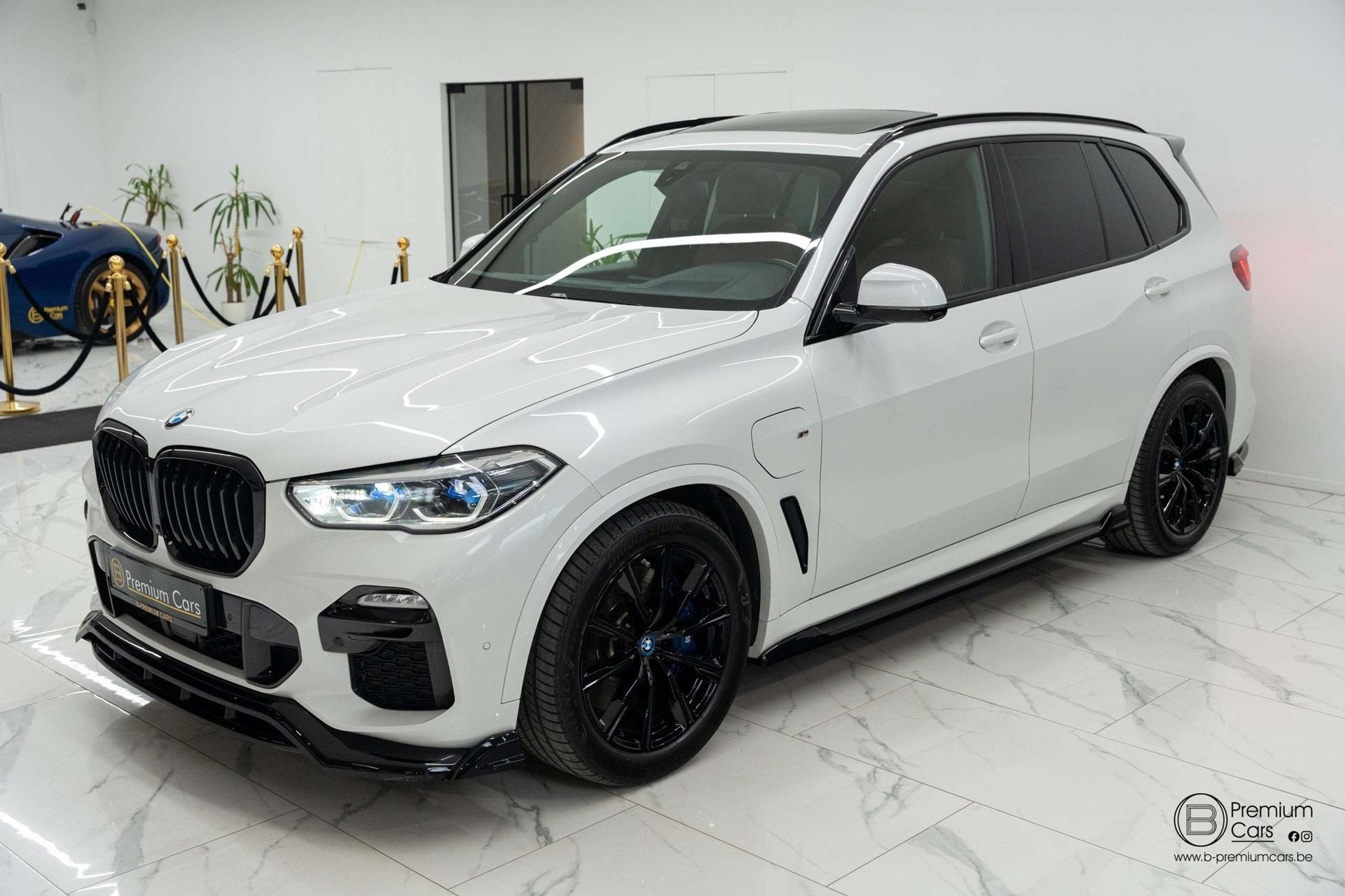 BMW X5 45e Xdrive! M-Performance bodykit! Full options! Lase, Dealer onderhouden, Gebruikt, Wit, 5 zetels