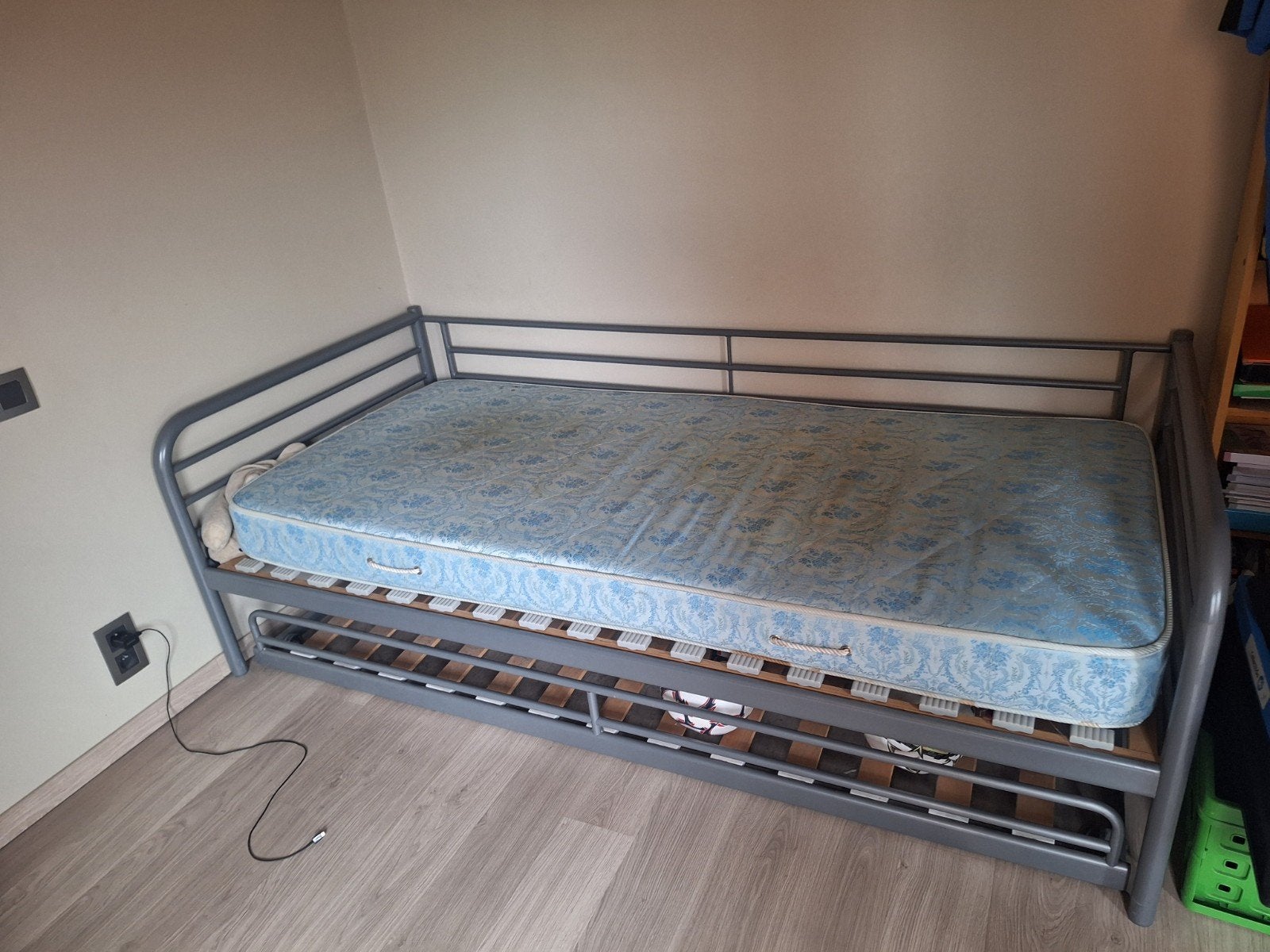 Gratis bed, Huis en Inrichting, Ophalen