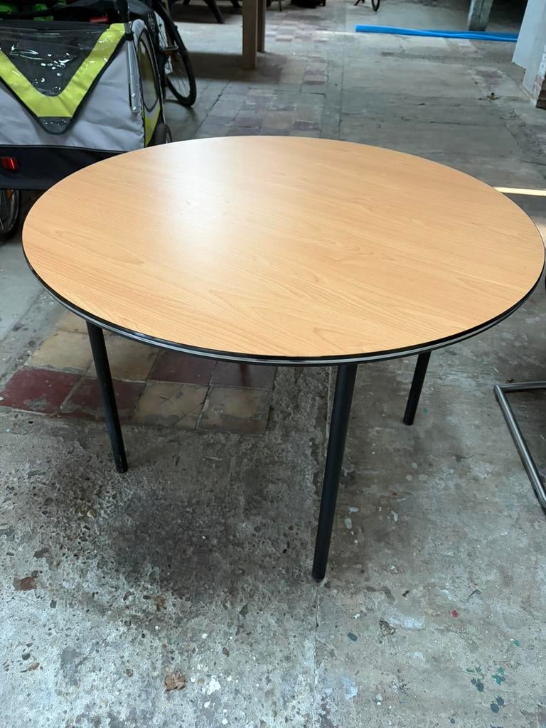 Ronde tafel 140cm, Huis en Inrichting, Ophalen, Zo goed als nieuw
