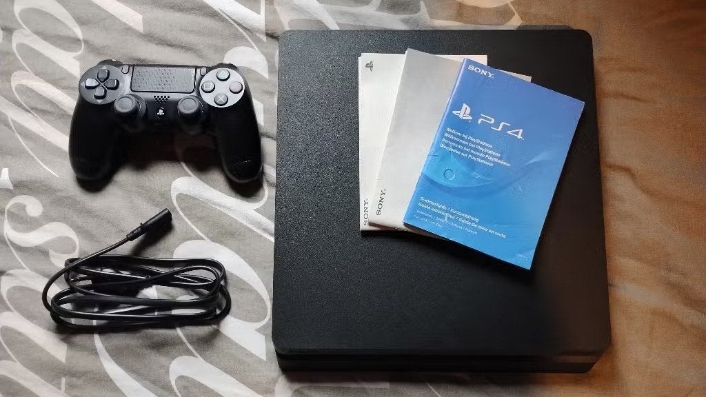 PlayStation 4 (PS4) Slim 500GB Black, Games en Spelcomputers, Ophalen, 500 GB, Nieuw, Met 1 controller