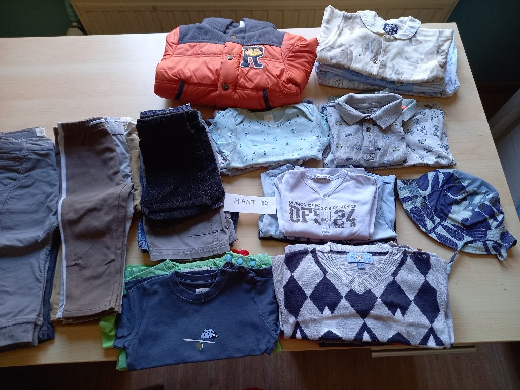 Nieuwstaat,  pakket jongenskledij maat 80 - 1 jaar, Ophalen of Verzenden, Zo goed als nieuw, Maat 80