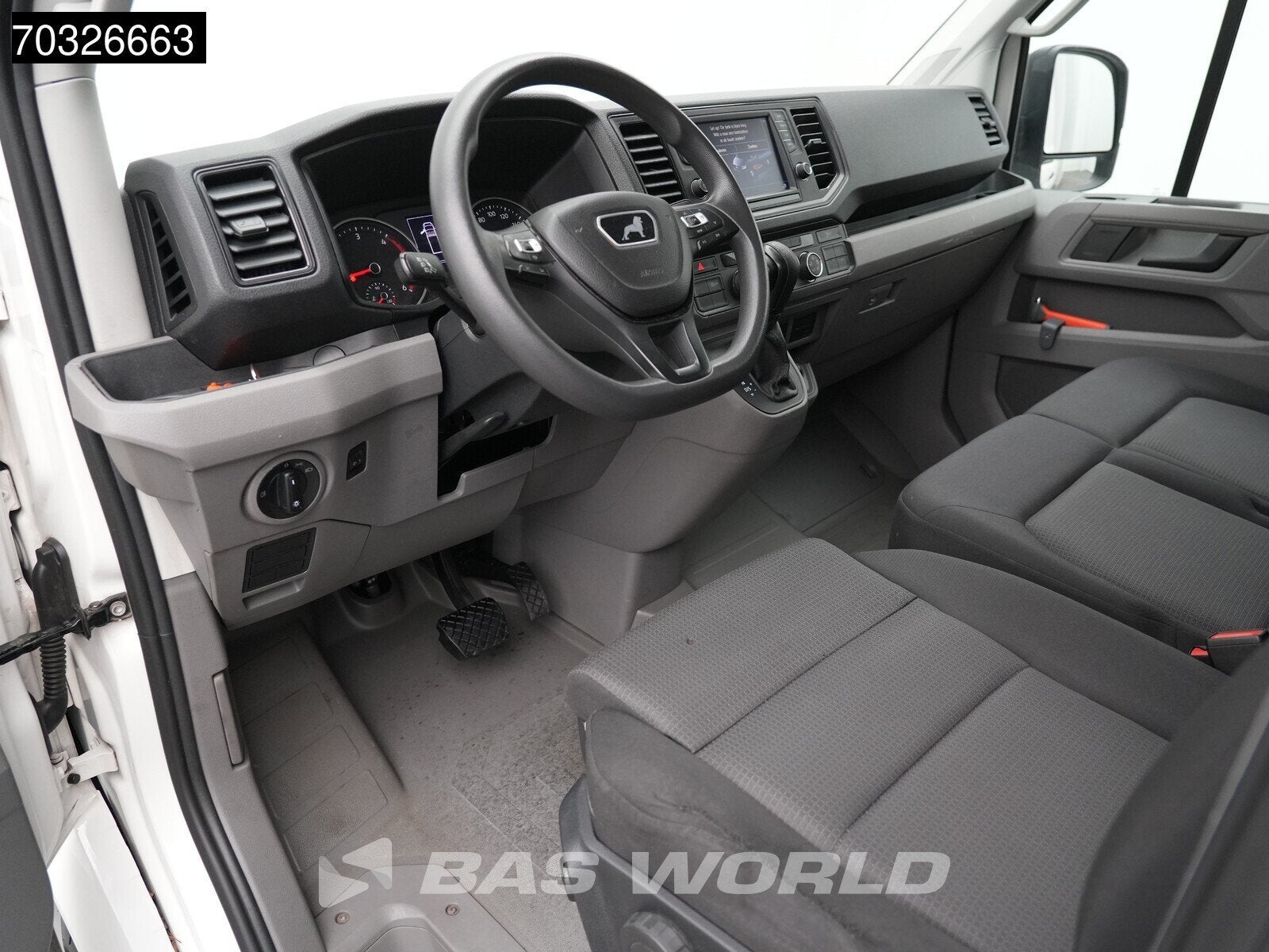 MAN TGE 3.180 Automaat Laadklep 180PK Bakwagen Navi Airco Cr, Auto's, Bestelwagens en Lichte vracht, Automaat, Stof, Gebruikt