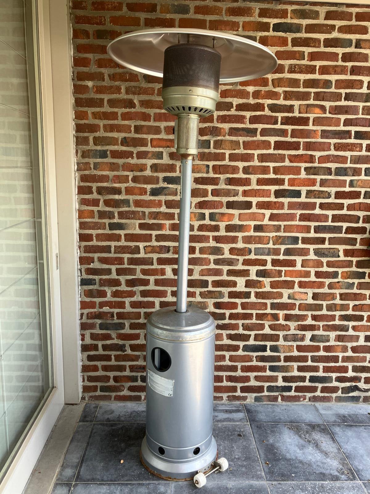 Terrasverwarmer op gas – Staand model – Verrijdbaar, Ophalen, Zo goed als nieuw, Gas