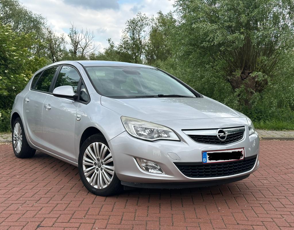 Opel Astra 1.4 Benzine CarPas/Airco, Auto's, Opel, Particulier, Astra, ABS, Benzine, Euro 6, Handgeschakeld, Zilver of Grijs, Grijs